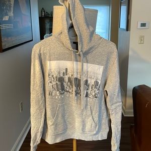 SZ Large Forever 21 Gray New York City Hoodie
